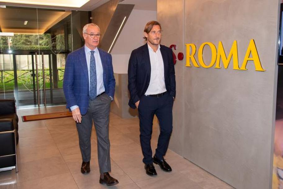 Con Francesco Totti. LaPresse